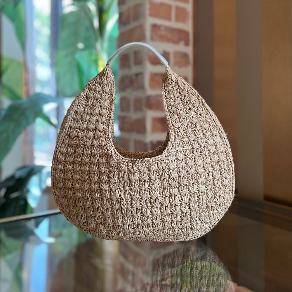 CELINE Classic Panier Natural White Raffia and Calfskin Hobo Bag - Picture 3 of 14